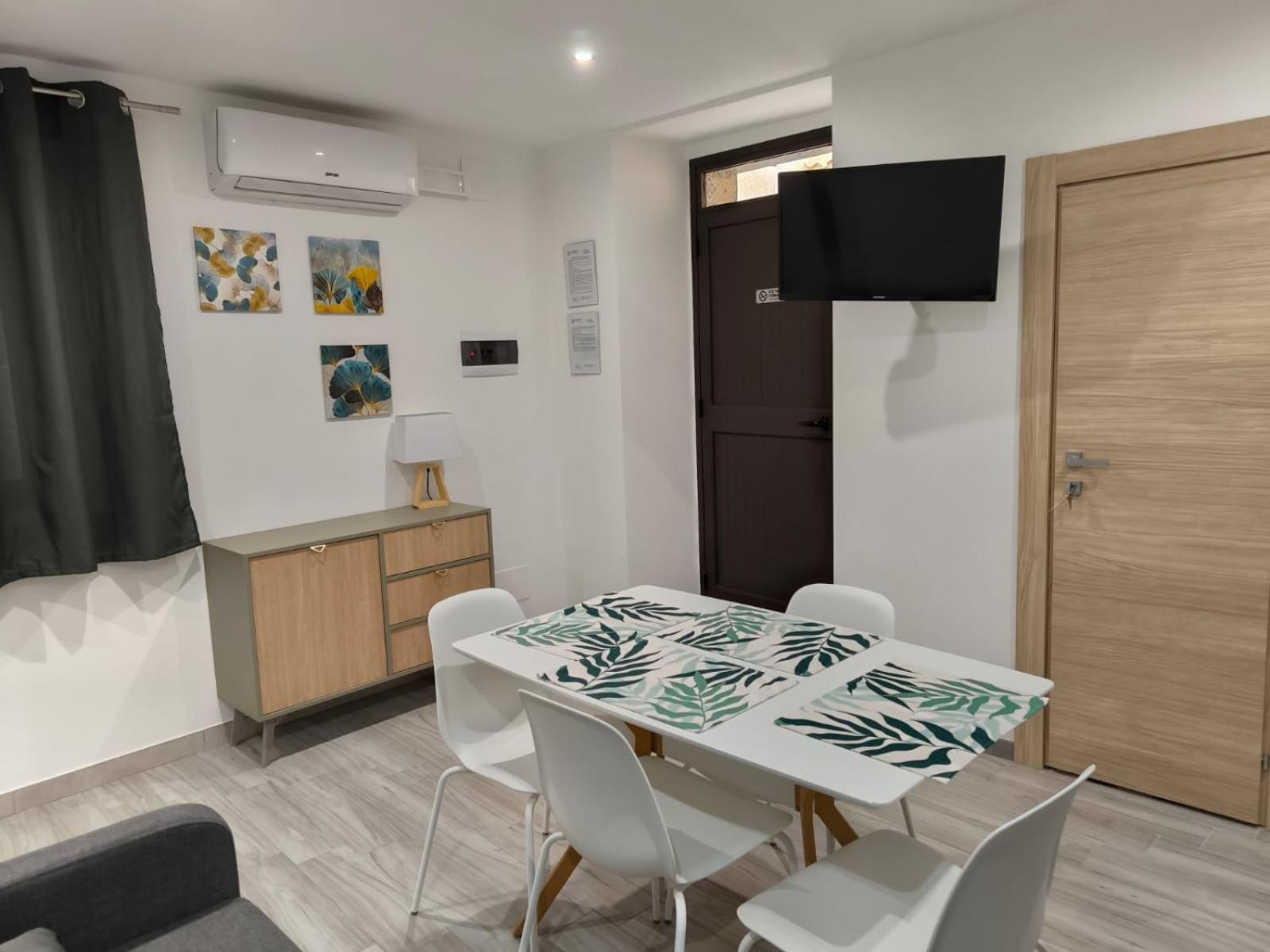 Studio Apartments Salvo 7 Agrigento Luaran gambar