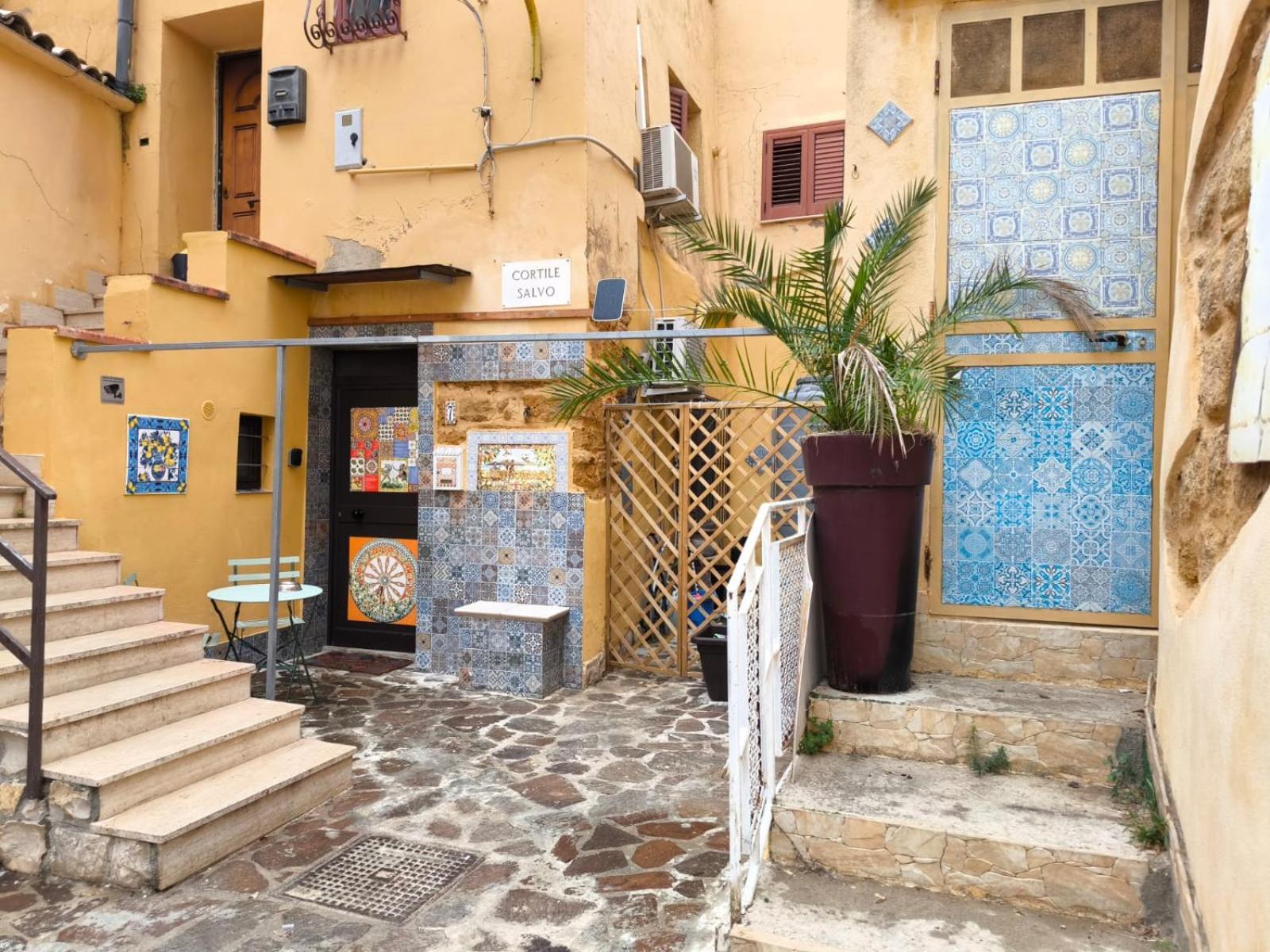 Studio Apartments Salvo 7 Agrigento Luaran gambar